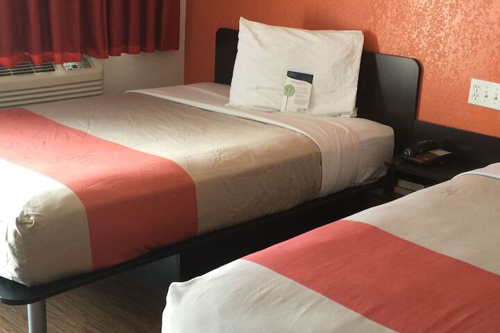 Room 36 of 40