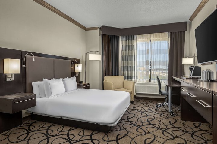 Room 100 of 131