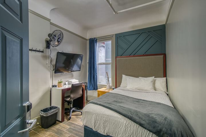 Room 86 of 115