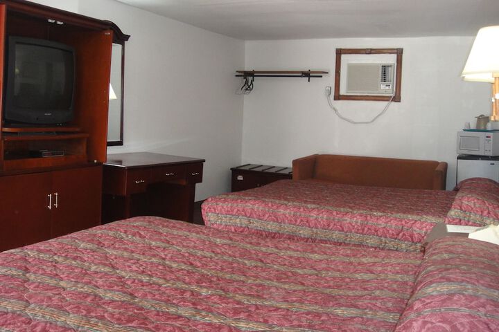 Room 6 of 20