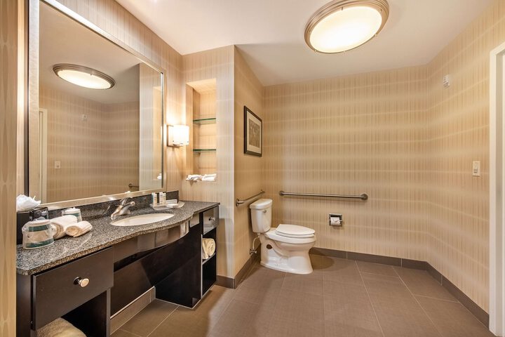 Homewood Suites by Hilton Oxnard / Camarillo