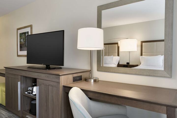 Hampton Inn & Suites Niles / Warren