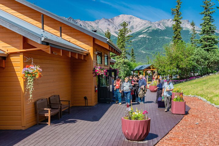 Denali Bluffs Hotel