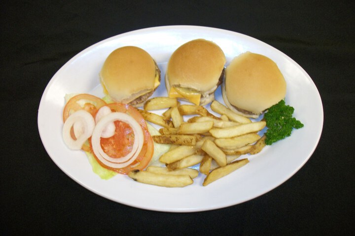 Dining 42 of 47