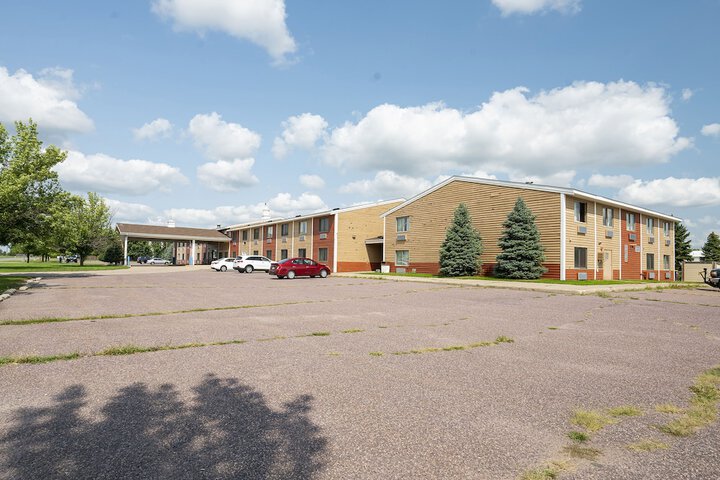 OYO Hotel Redwood Falls near Jackpot Casino