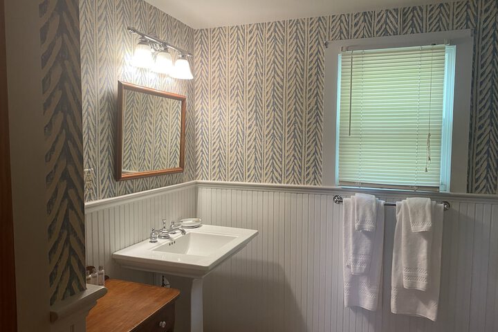 Room 124 of 138