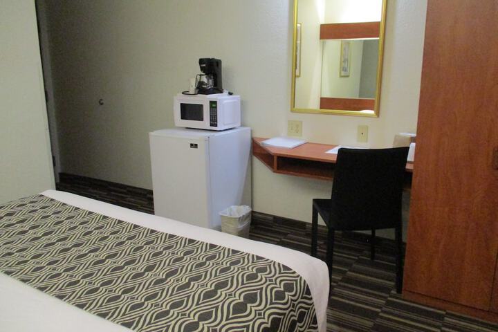 Room 34 of 51