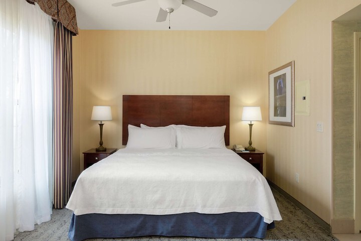 Room 12 of 30