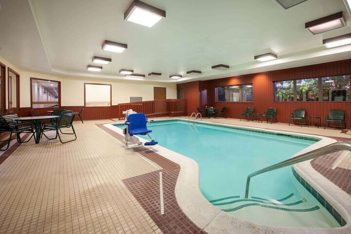 Pool 3 of 26