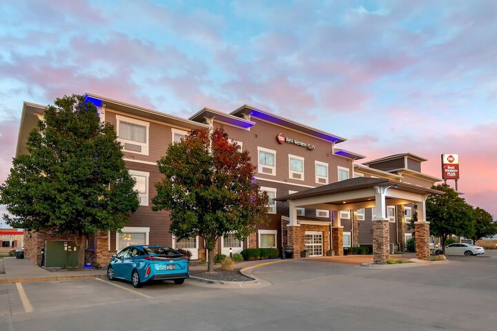 Hotel 2 of 34