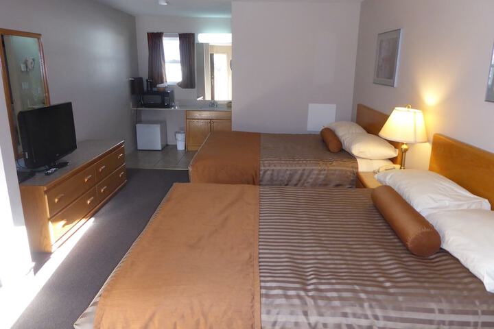 Room 8 of 35