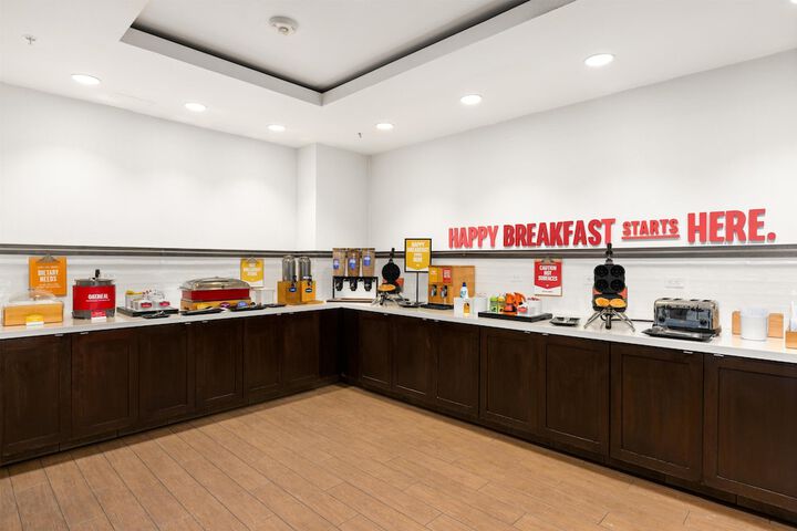 Hampton Inn & Suites Los Angeles - Glendale