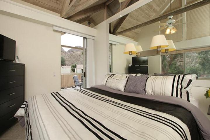 Mountain Cove Private Condo
