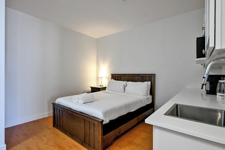 NEW ROYAL INN