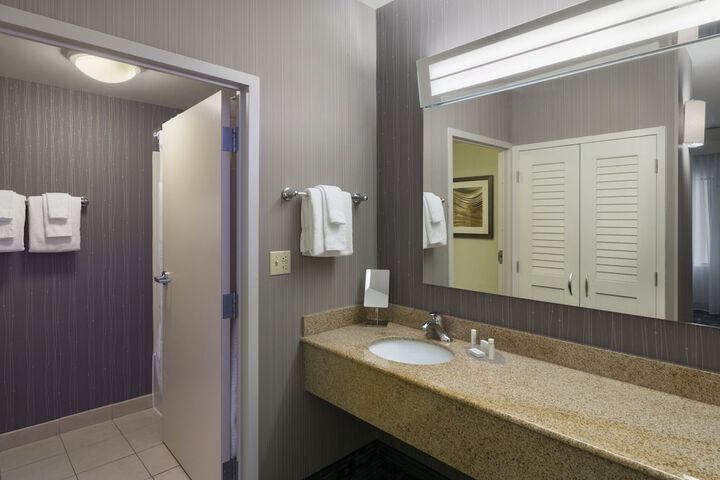 Room 6 of 31
