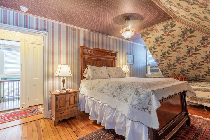 Room 36 of 38