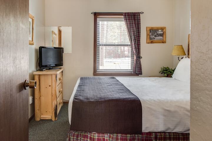 Franciscan Lakeside Lodge