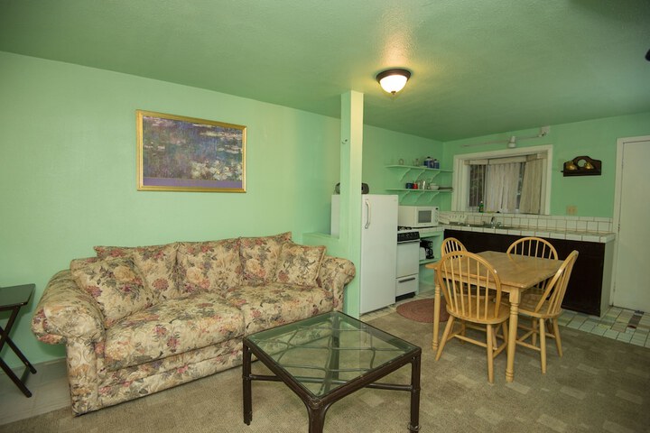 Room 22 of 60