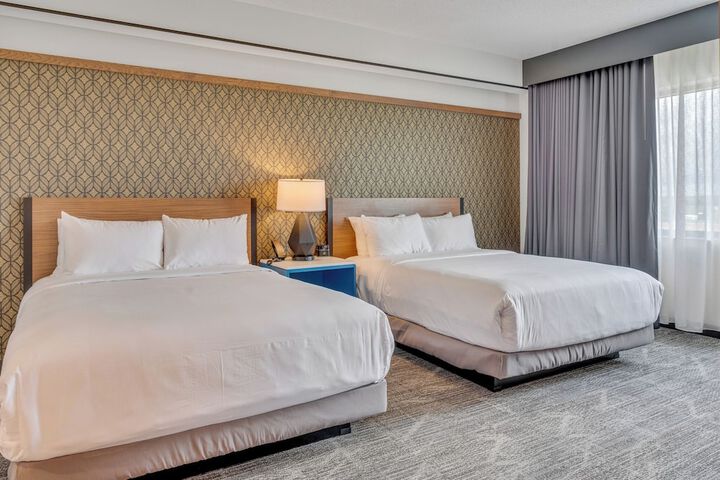 Room 21 of 36