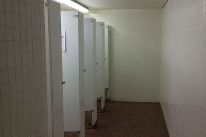Room 9 of 25