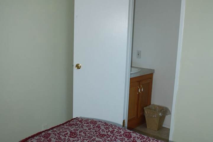 Room 123 of 146