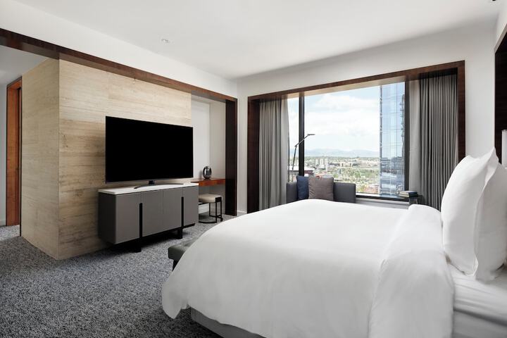 Room 25 of 109