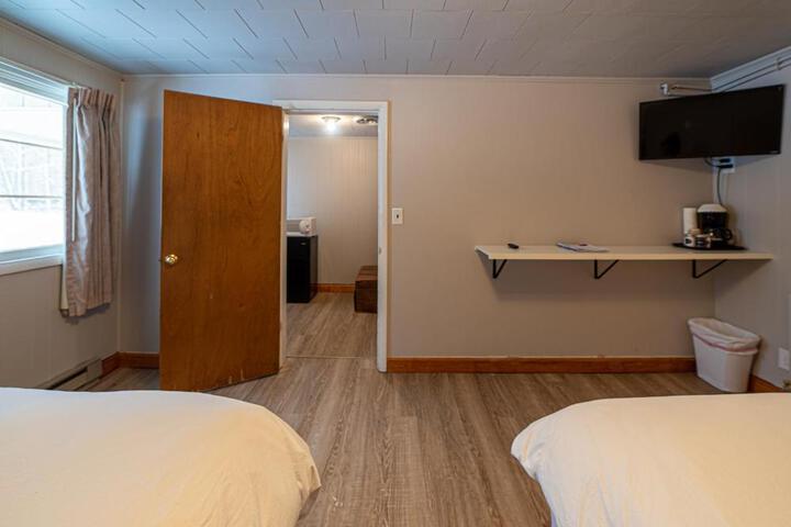 Star Gate Motel