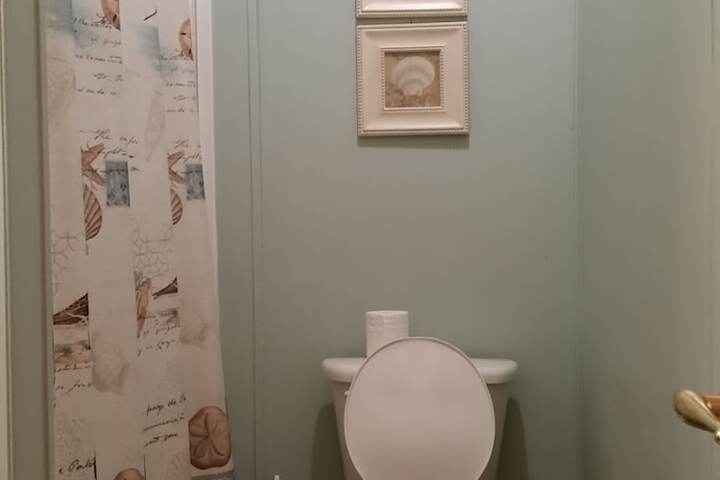 Room 17 of 35
