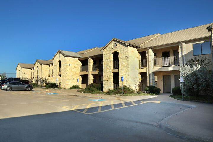 Days Inn & Suites by Wyndham Llano