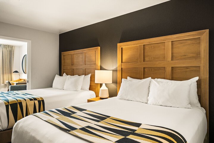 Room 40 of 60