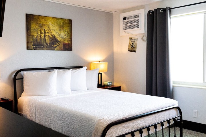 Room 46 of 110