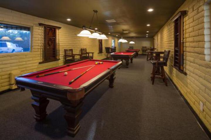 Palm Springs Camping Resort Cabin 7