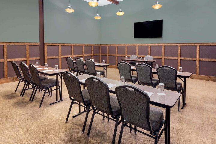 Hawthorn Extended Stay by Wyndham Rome