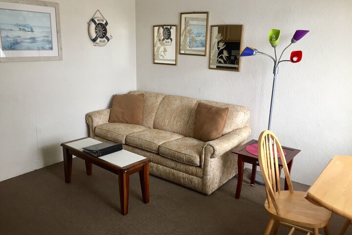 Room 37 of 46