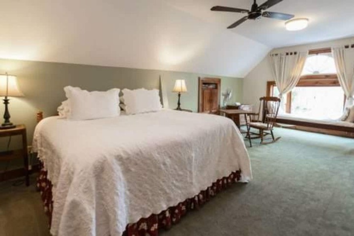 Arlingtons West Mountain Inn