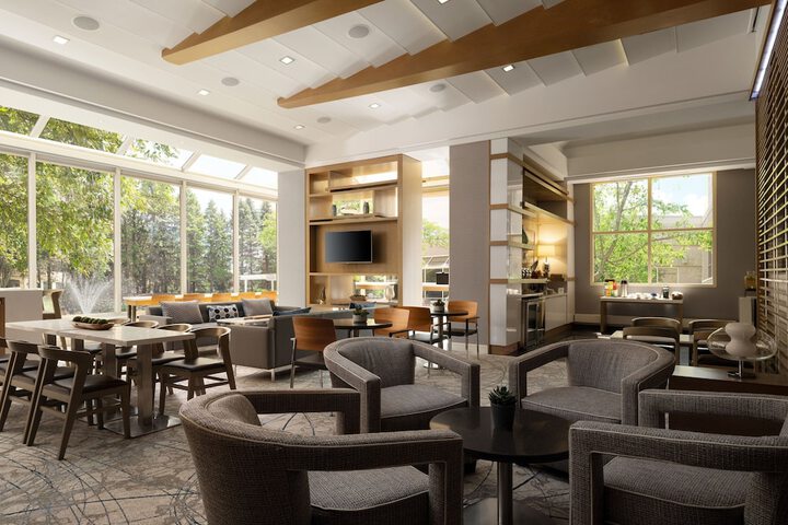 Lounge 43 of 49