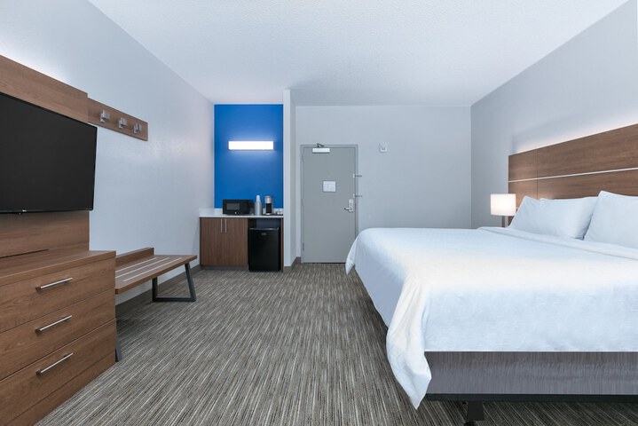 Room 47 of 70