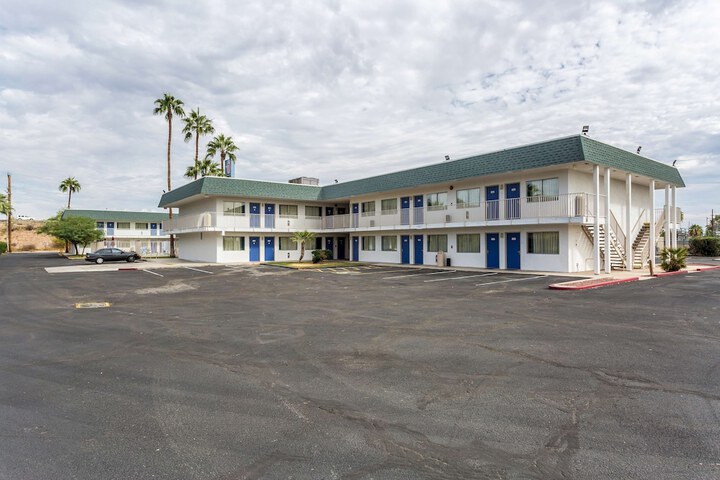 Hotel 7 of 37