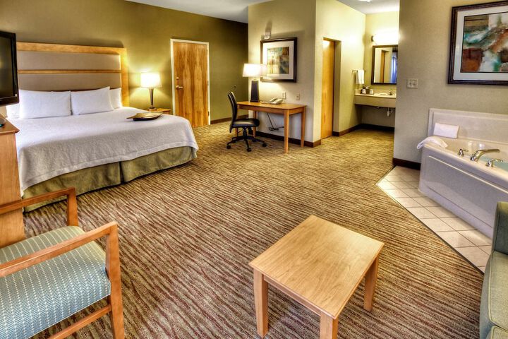 Room 15 of 38