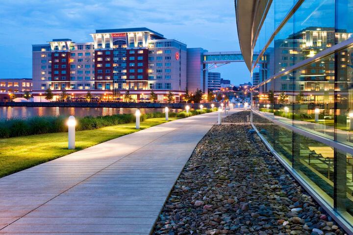 Sheraton Erie Bayfront Hotel