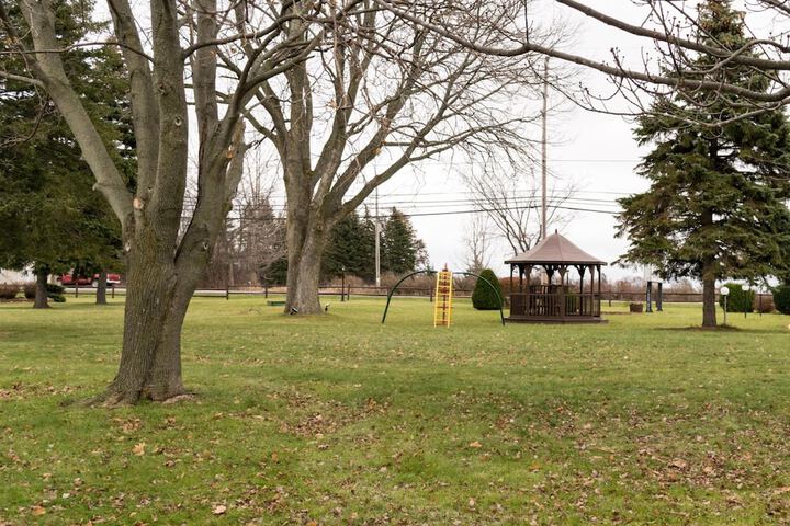 Property Grounds 22 of 22