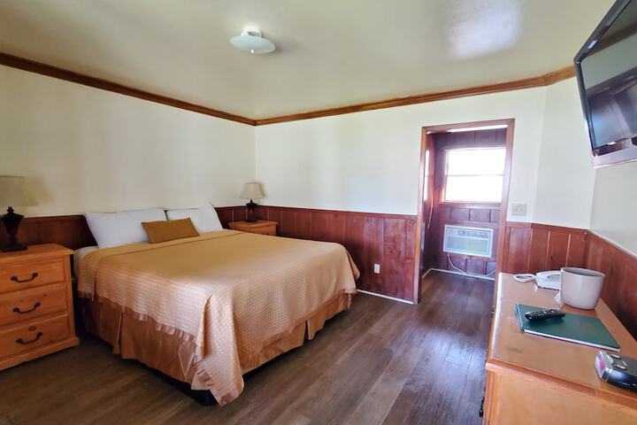 Room 85 of 137