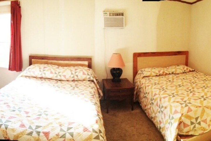 Room 27 of 44