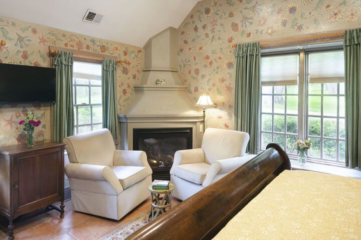 Hillbrook Inn