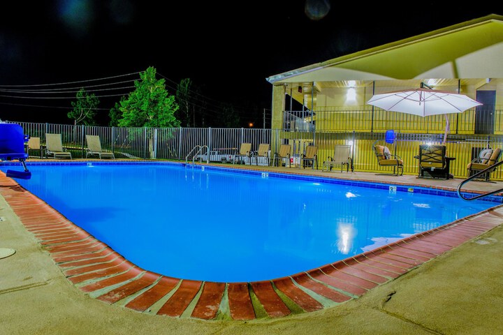 Pool 5 of 41