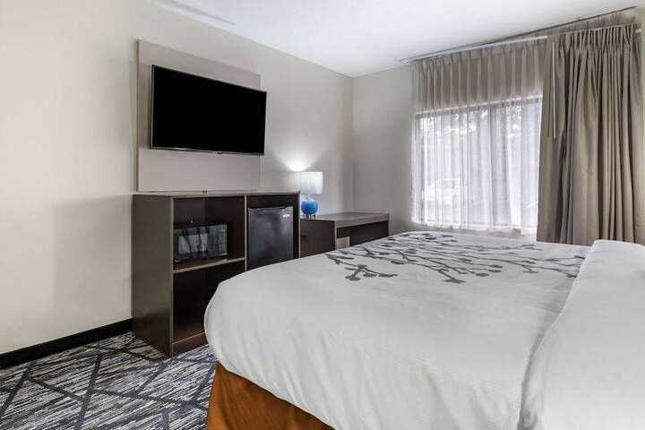 Room 15 of 35