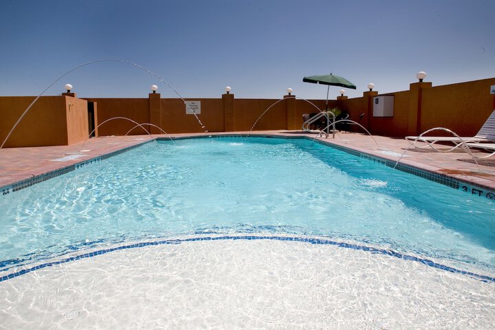 Pool 4 of 29