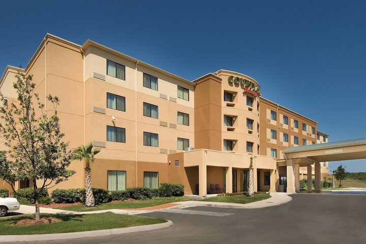 Hotel 2 of 30