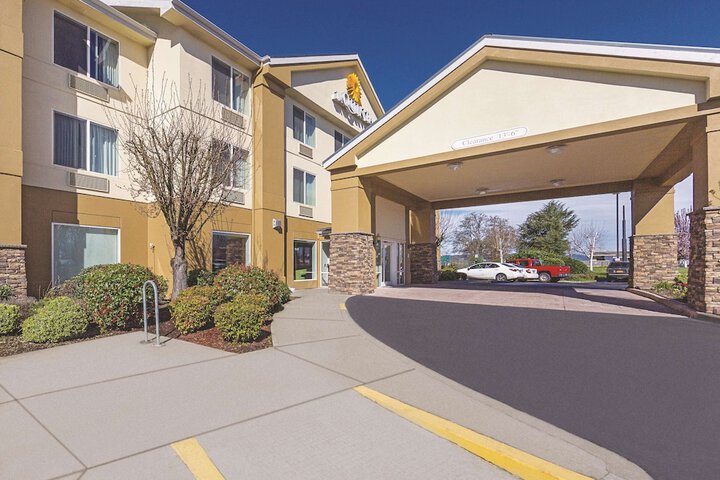 Hotel 4 of 40