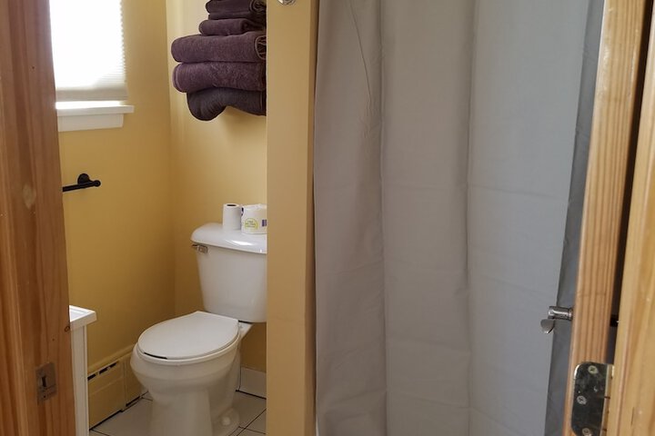 Room 28 of 66